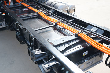 ����˧��ES9 4.18�׵��Ŵ��綯��դʽ�Ῠ ����ʱ��165.15kWhͼƬ