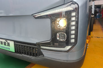 �칤�Ῠ ���� �߶� ��ɲ 4.4�׵��Ŵ��綯��դʽ�Ῠ �д��º�133.94kWhͼƬ