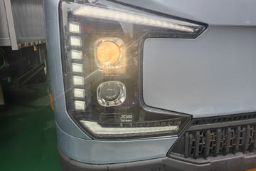 �칤�Ῠ ���� �߶� ��ɲ 4.4�׵��Ŵ��綯��դʽ�Ῠ �д��º�133.94kWhͼƬ