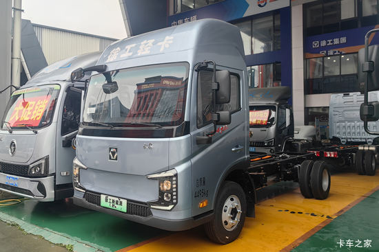 �칤�Ῠ ���� �߶� ��ɲ 4.4�׵��Ŵ��綯��դʽ�Ῠ �д��º�133.94kWh
