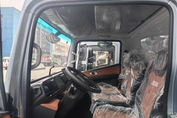 �칤�Ῠ ���� �߶� ��ɲ 4.4�׵��Ŵ��綯��դʽ�Ῠ �д��º�133.94kWhͼƬ
