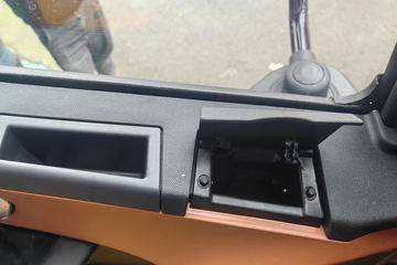 �칤�Ῠ ���� �߶� ��ɲ 4.4�׵��Ŵ��綯��դʽ�Ῠ �д��º�133.94kWhͼƬ