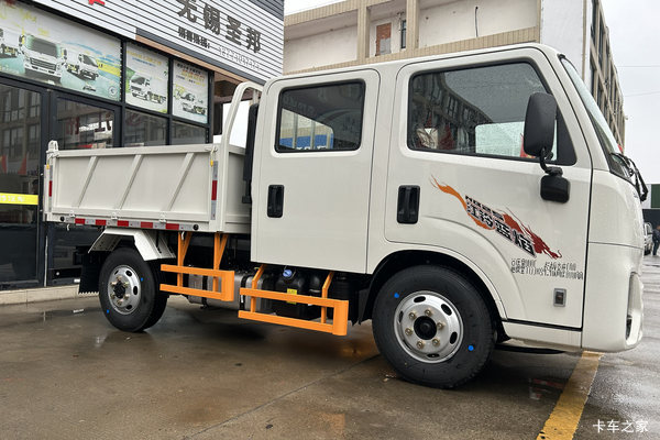 江铃全新顺达 2.5L柴油 136马力 4X2 万里扬5档 3.2米双排自卸车