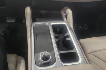 ��������K50 2025�� ������ ���� ���� ���ʽ���̻�϶���Ƥ�� �����߿�31.18kWhͼƬ