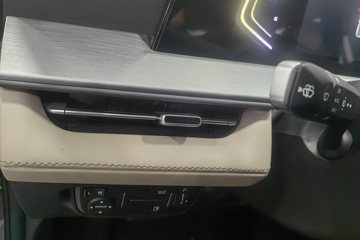 ��������K50 2025�� ������ ���� ���� ���ʽ���̻�϶���Ƥ�� �����߿�31.18kWhͼƬ