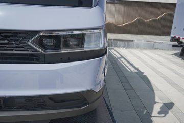 ���ǵ�T5 ɽ���Ƽ��� 4.2�׵��Ŵ��綯��դʽ�Ῠ ����132kWhͼƬ