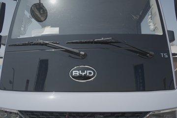 ���ǵ�T5 ɽ���Ƽ��� 4.2�׵��Ŵ��綯��դʽ�Ῠ ����132kWhͼƬ