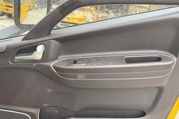 ��������A9 160���� 4X2 ��ʿ��8�� ���ϳ�(��������)ͼƬ