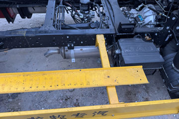 ��������A9 160���� 4X2 ��ʿ��8�� ���ϳ�(��������)ͼƬ