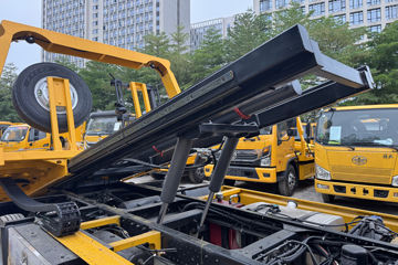 ��������A9 160���� 4X2 ��ʿ��8�� ���ϳ�(��������)ͼƬ