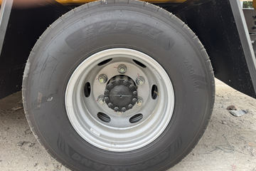 ��������A9 160���� 4X2 ��ʿ��8�� ���ϳ�(��������)ͼƬ