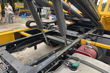 ��������A9 160���� 4X2 ��ʿ��8�� ���ϳ�(��������)ͼƬ