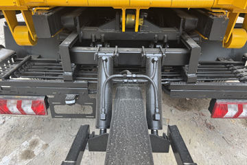 ��������A9 160���� 4X2 ��ʿ��8�� ���ϳ�(��������)ͼƬ