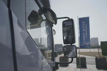 ���ǵ�T5 ������ 4.03�׵��Ŵ��綯��ʽ�Ῠ ����132kWhͼƬ