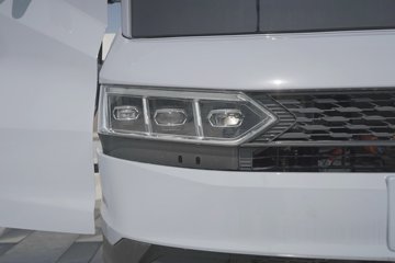 ���ǵ�T5 ������ 4.03�׵��Ŵ��綯��ʽ�Ῠ ����132kWhͼƬ