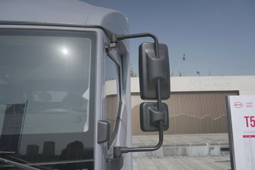 ���ǵ�T5 ������ 4.03�׵��Ŵ��綯��ʽ�Ῠ ����132kWhͼƬ