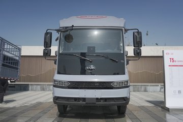 ���ǵ�T5 ������ 4.03�׵��Ŵ��綯��ʽ�Ῠ ����132kWhͼƬ