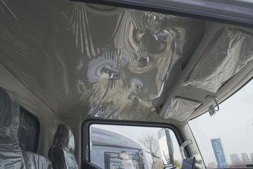 ���ǵ�T5 ������ 4.03�׵��Ŵ��綯��ʽ�Ῠ ����132kWhͼƬ