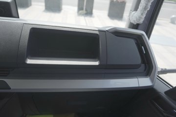 ���ǵ�T5 ������ 4.03�׵��Ŵ��綯��ʽ�Ῠ ����132kWhͼƬ