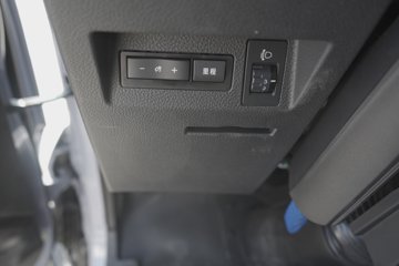 ���ǵ�T5 ������ 4.03�׵��Ŵ��綯��ʽ�Ῠ ����132kWhͼƬ