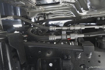 ���ǵ�T5 ������ 4.03�׵��Ŵ��綯��ʽ�Ῠ ����132kWhͼƬ