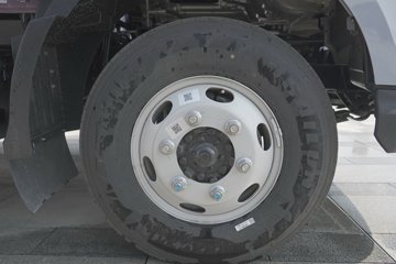 ���ǵ�T5 ������ 4.03�׵��Ŵ��綯��ʽ�Ῠ ����132kWhͼƬ
