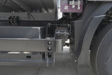 ���ǵ�T5 ������ 4.03�׵��Ŵ��綯��ʽ�Ῠ ����132kWhͼƬ