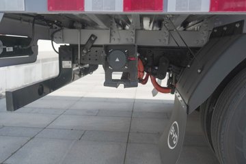 ���ǵ�T5 ������ 4.03�׵��Ŵ��綯��ʽ�Ῠ ����132kWhͼƬ