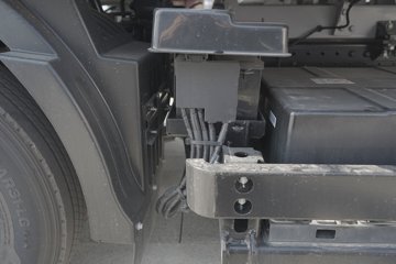 ���ǵ�T5 ������ 4.03�׵��Ŵ��綯��ʽ�Ῠ ����132kWhͼƬ