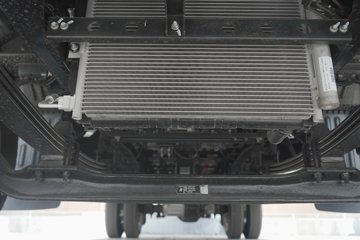 ���ǵ�T5 ������ 4.03�׵��Ŵ��綯��ʽ�Ῠ ����132kWhͼƬ