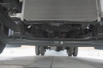 ���ǵ�T5 ������ 4.03�׵��Ŵ��綯��ʽ�Ῠ ����132kWhͼƬ