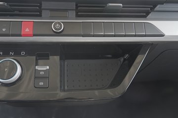 ���ǵ�T5EV �Ƹ��� 4.5T 4.03�׵��Ŵ��綯��ʽ�Ῠ132kWhͼƬ