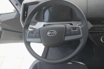 ���ǵ�T5EV �Ƹ��� 4.5T 4.03�׵��Ŵ��綯��ʽ�Ῠ132kWhͼƬ