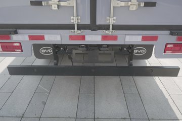 ���ǵ�T5EV �Ƹ��� 4.5T 4.03�׵��Ŵ��綯��ʽ�Ῠ132kWhͼƬ