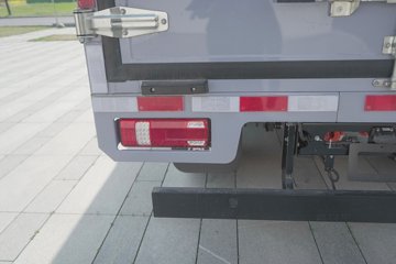 ���ǵ�T5EV �Ƹ��� 4.5T 4.03�׵��Ŵ��綯��ʽ�Ῠ132kWhͼƬ