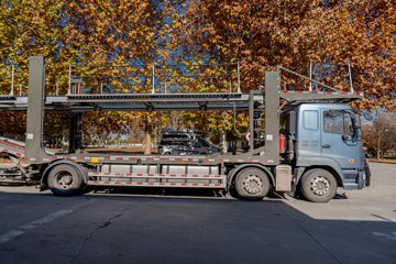 Զ��X3M 350���� 6X2 �״����ʽ���̻�϶����������䳵 ����65kWhͼƬ