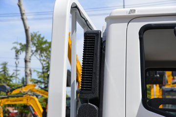 ʱ���캽M5 2.5L���� 150���� ������5�� 4.17�׵��������ῨͼƬ