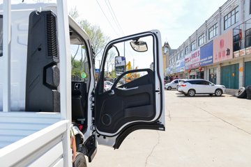 ʱ���캽M5 2.5L���� 150���� ������5�� 4.17�׵��������ῨͼƬ