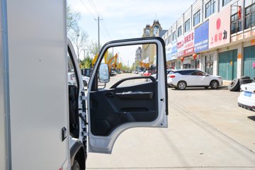 ʱ���캽S1 ��ҵ�� 1.6L���� 122���� ����5�� 3.8�׵�����ʽ΢��ͼƬ