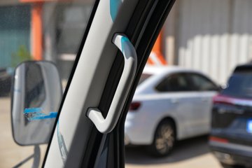 ʱ���캽S1 ��ҵ�� 1.6L���� 122���� ����5�� 3.8�׵�����ʽ΢��ͼƬ