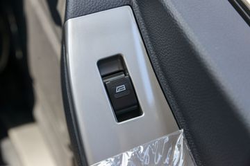 ʱ���캽M5 2.5L���� 150���� ������5�� ��ɲ 3.83���Ű������ῨͼƬ