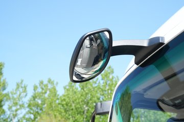 Զ������H8E 2025���ǻ۰� ��ɲ 4.15�׵��Ŵ��綯��ʽ�Ῠ ����133kWhͼƬ