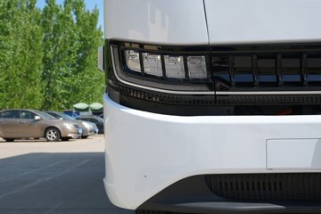 Զ������H8E 2025���ǻ۰� ��ɲ 4.15�׵��Ŵ��綯��ʽ�Ῠ ����133kWhͼƬ