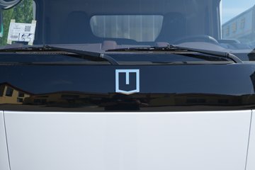 Զ������H8E 2025���ǻ۰� ��ɲ 4.15�׵��Ŵ��綯��ʽ�Ῠ ����133kWhͼƬ