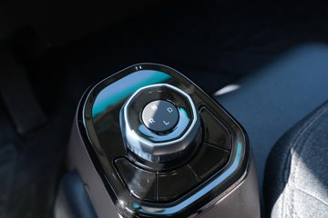 Զ������H8E 2025���ǻ۰� ��ɲ 4.15�׵��Ŵ��綯��ʽ�Ῠ ����133kWhͼƬ