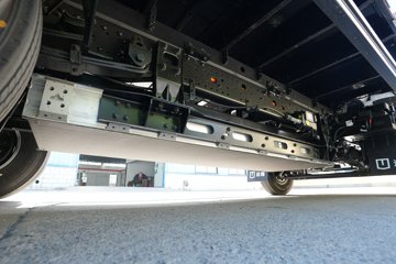 Զ������H8E 2025���ǻ۰� ��ɲ 4.15�׵��Ŵ��綯��ʽ�Ῠ ����133kWhͼƬ