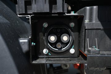 Զ������H8E 2025���ǻ۰� ��ɲ 4.15�׵��Ŵ��綯��ʽ�Ῠ ����133kWhͼƬ