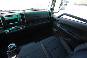 Զ������H8E 2025���ǻ۰� ��ɲ 4.15�׵��Ŵ��綯��ʽ�Ῠ ����133kWhͼƬ