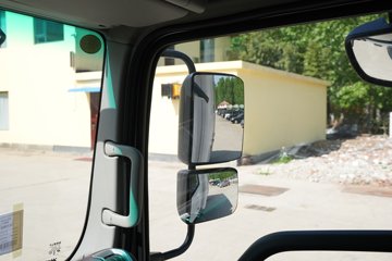 Զ������H8E 2025���ǻ۰� ��ɲ 4.15�׵��Ŵ��綯��ʽ�Ῠ ����133kWhͼƬ