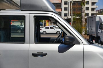 ��������Q����ʽ 1.6L���� 120���� ����5�� 2.5��˫����������ʽ΢��ͼƬ